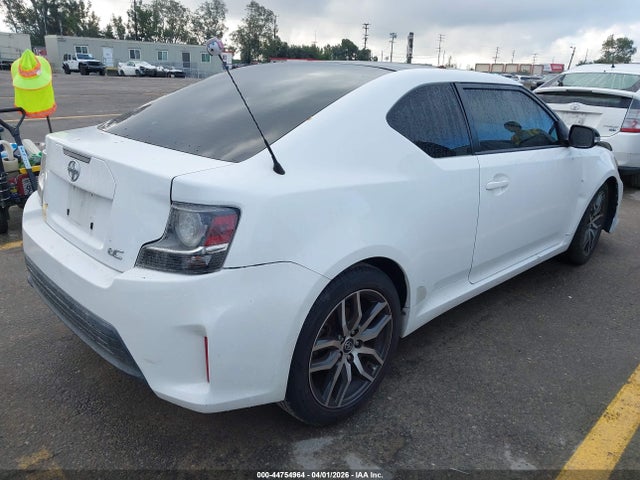 Scion TC 2014 JTKJF5C72E3078965 Image 4