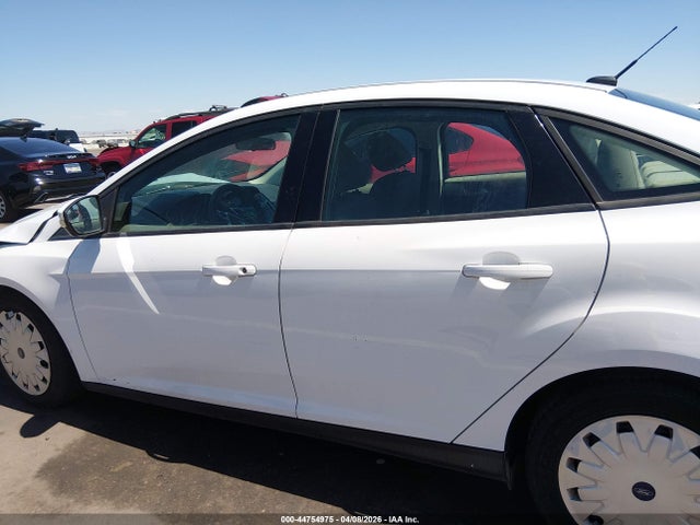 Ford FOCUS SE 2014 1FADP3F2XEL351470 Image 15