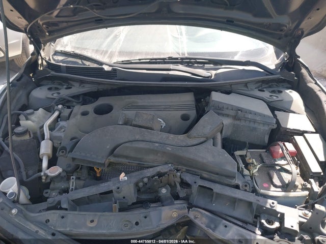 2015 Nissan Altima 2.5 S მანქანა იყიდება აუქციონზე, vin: 1N4AL3AP1FC172138, აუქციონის ნომერი: 44755012
