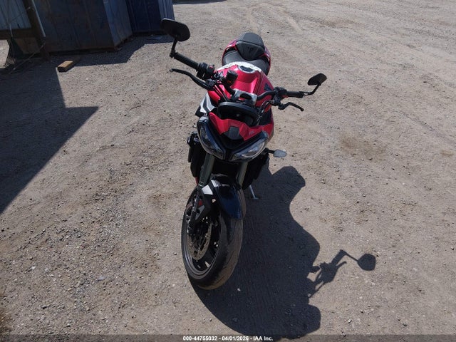 SMTA614K7STCH9954 Triumph Motorcycle Street Triple 765 Rs