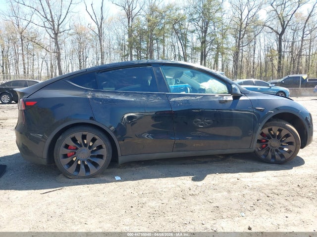 7SAYGDEFXPF811225 Tesla Model Y Performance Dual Motor All-wheel Drive