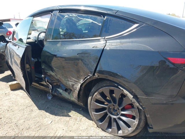 7SAYGDEFXPF811225 Tesla Model Y Performance Dual Motor All-wheel Drive