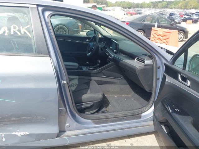 2022 Kia K5 Lxs მანქანა იყიდება აუქციონზე, vin: 5XXG14J28NG087610, აუქციონის ნომერი: 44755042