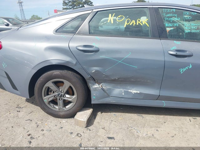2022 Kia K5 Lxs მანქანა იყიდება აუქციონზე, vin: 5XXG14J28NG087610, აუქციონის ნომერი: 44755042