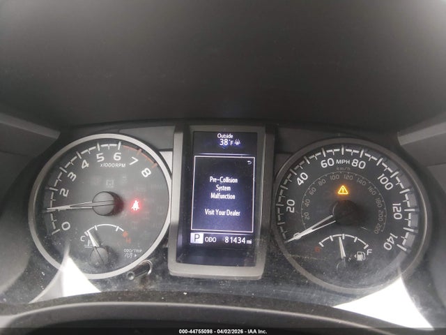 3TMCZ5AN6JM122886 Toyota Tacoma Trd Off Road