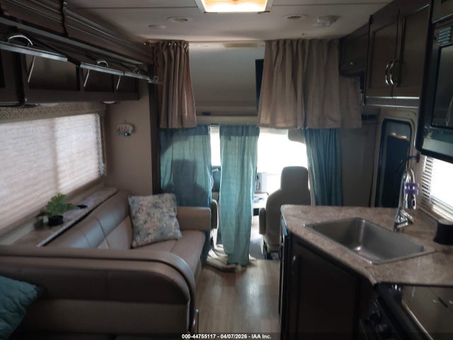 44755117 :رقم المزاد ، 1FDXE4FS3JDC05995 vin ، 2018 Ford E-450 Cutaway مزاد بيع