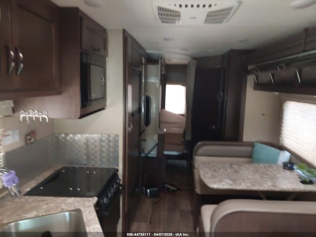 44755117 :رقم المزاد ، 1FDXE4FS3JDC05995 vin ، 2018 Ford E-450 Cutaway مزاد بيع