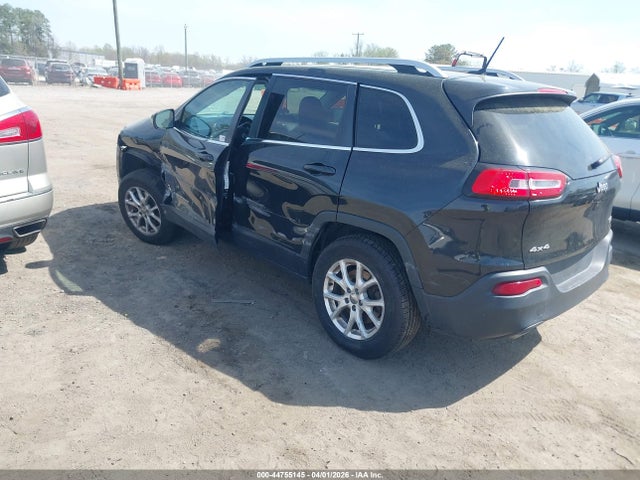 44755145 :رقم المزاد ، 1C4PJMCS8EW226579 vin ، 2014 Jeep Cherokee Latitude مزاد بيع