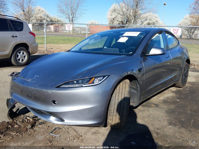 44755188 :رقم المزاد ، 5YJ3E1EB3SF997790 vin ، 2025 Tesla Model 3 Long Range All-wheel Drive مزاد بيع