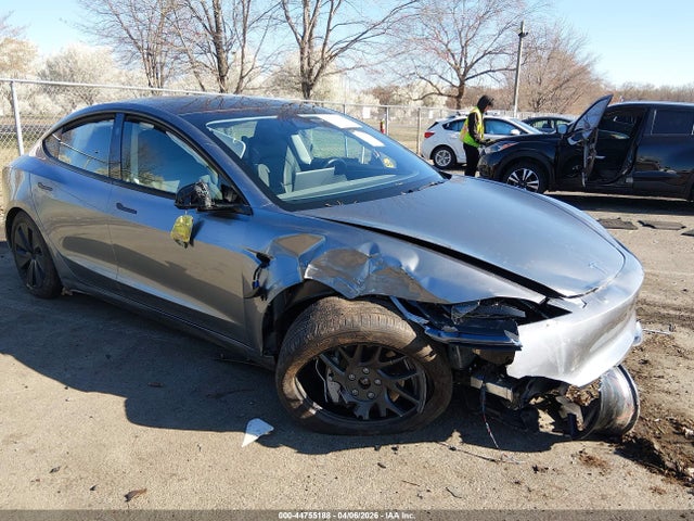 44755188 :رقم المزاد ، 5YJ3E1EB3SF997790 vin ، 2025 Tesla Model 3 Long Range All-wheel Drive مزاد بيع