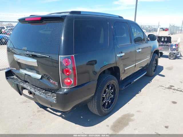 44755241 :رقم المزاد ، 1GKS2EEF5BR252536 vin ، 2011 Gmc Yukon Denali مزاد بيع