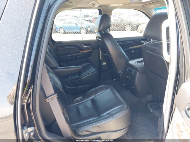 44755241 :رقم المزاد ، 1GKS2EEF5BR252536 vin ، 2011 Gmc Yukon Denali مزاد بيع