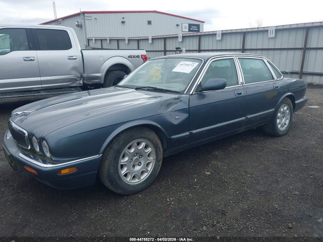 1998 JAGUAR XJ8 SAJHX1240WC842303 Photo 1