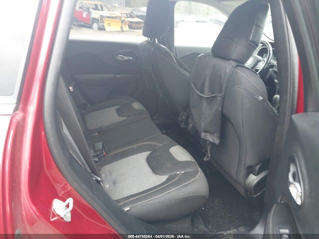 44755284 :رقم المزاد ، 1C4PJMCS6EW184249 vin ، 2014 Jeep Cherokee Latitude مزاد بيع