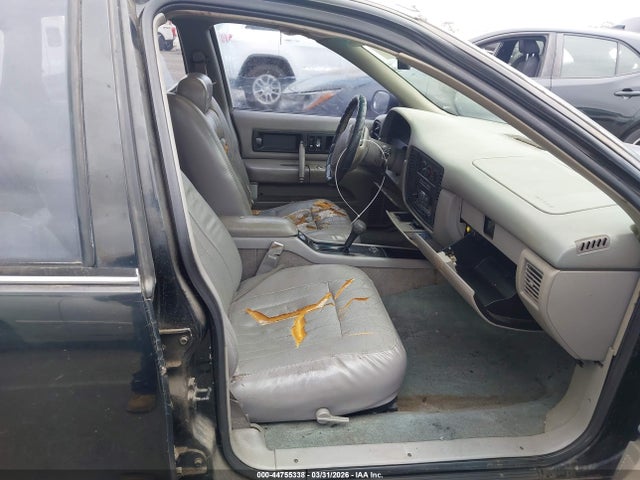 1996 CHEVROLET CAPRICE / IMPALA 1G1BL52P2TR108510 Photo 4
