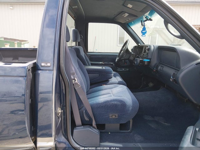 44755352 :رقم المزاد ، 1GTEK14R7WZ528797 vin ، 1998 Gmc Sierra 1500 Sl Wideside مزاد بيع