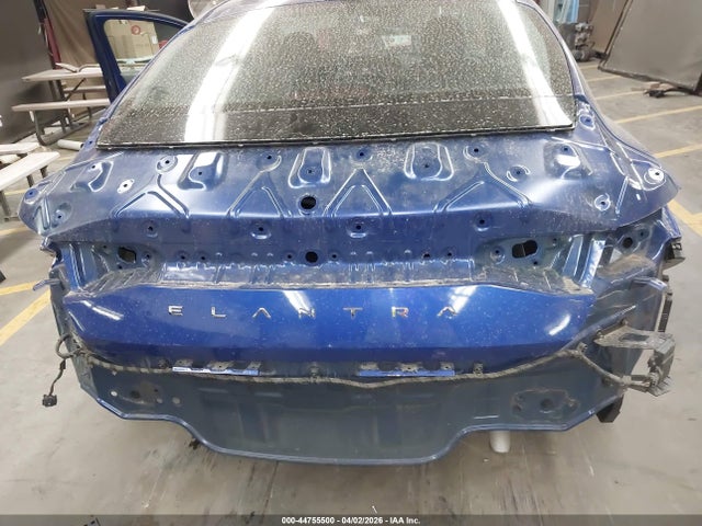 5NPLS4AG1PH089634 Hyundai ELANTRA SEL