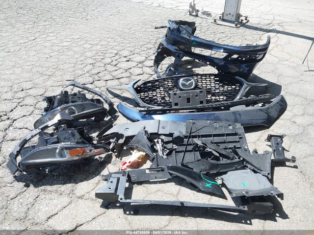 44755509 :رقم المزاد ، JM1BPACL9M1346063 vin ، 2021 Mazda Mazda3 Preferred مزاد بيع