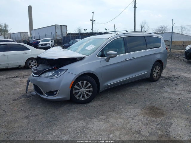 Aukcja sprzedaży 2019 Chrysler Pacifica Touring L, vin: 2C4RC1BG8KR665641, numer aukcji: 44755527