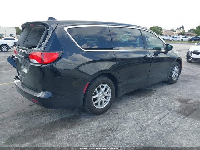 44755528 :رقم المزاد ، 2C4RC1DG3HR837094 vin ، 2017 Chrysler Pacifica Touring مزاد بيع