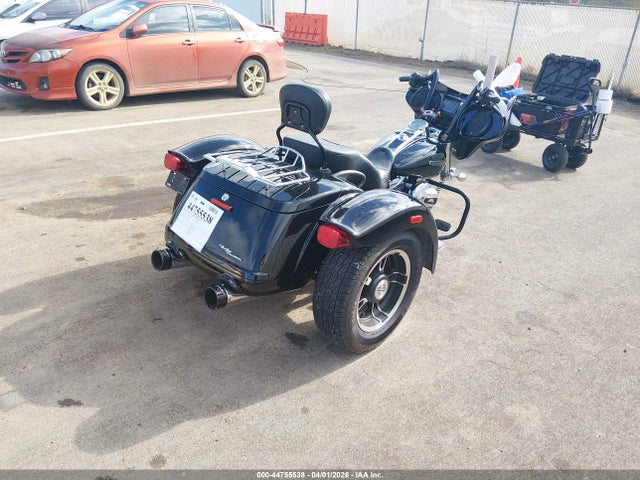 Harley-Davidson Flrt Free Wheeler 2015 1HD1MCM19FB852503 Image 4