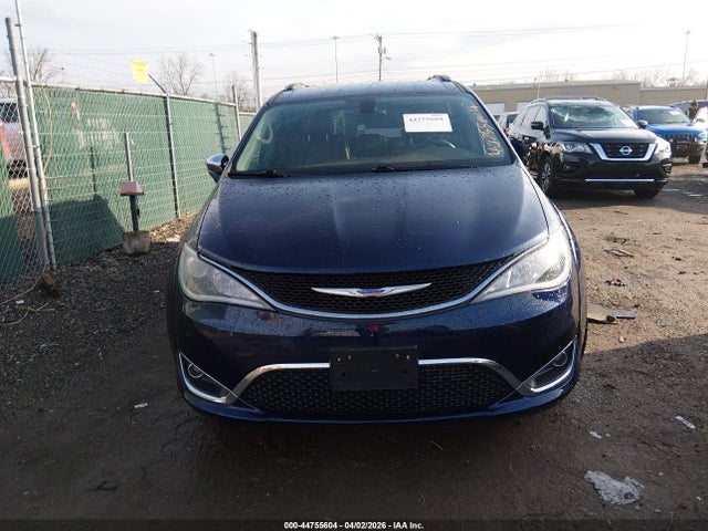 Auction sale of the 2018 Chrysler Pacifica Limited, vin: 2C4RC1GGXJR295252, lot number: 44755604