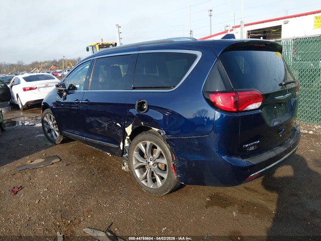 2018 CHRYSLER PACIFICA 2C4RC1GGXJR295252 Photo 2