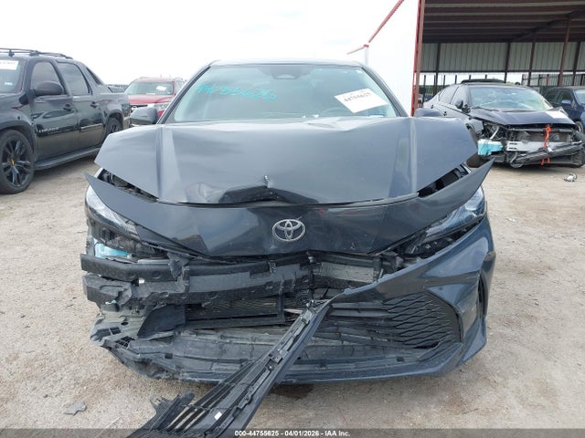 2025 Toyota Camry Le მანქანა იყიდება აუქციონზე, vin: 4T1DAACKXSU182573, აუქციონის ნომერი: 44755625