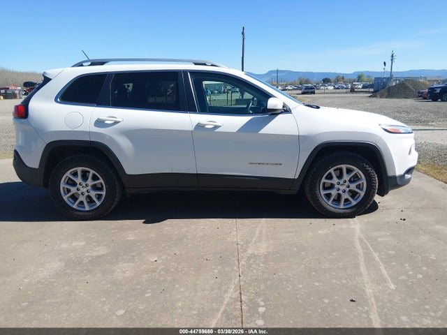 Jeep Cherokee Latitude 4x4 2018 1C4PJMCB1JD540872 Image 18