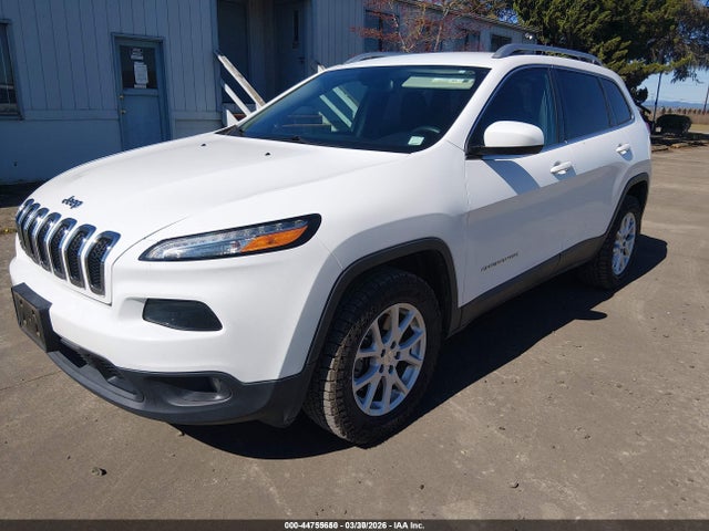 Jeep Cherokee Latitude 4x4 2018 1C4PJMCB1JD540872 Image 2