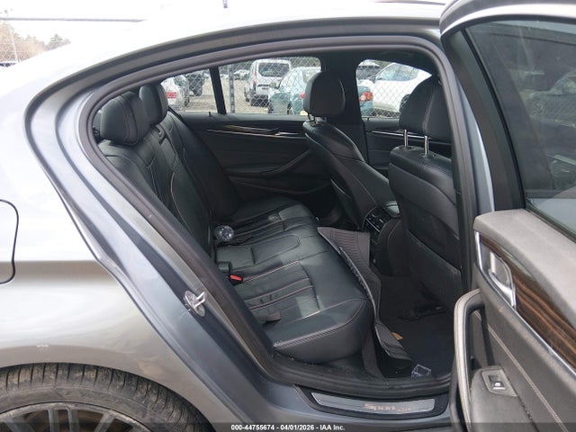 WBAJA7C34HG904997 BMW 530i Xdrive