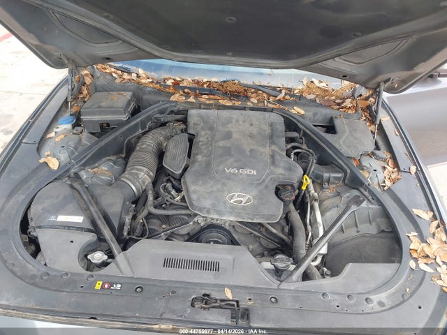 2015 Hyundai Genesis 3.8 მანქანა იყიდება აუქციონზე, vin: KMHGN4JE8FU018597, აუქციონის ნომერი: 44755677