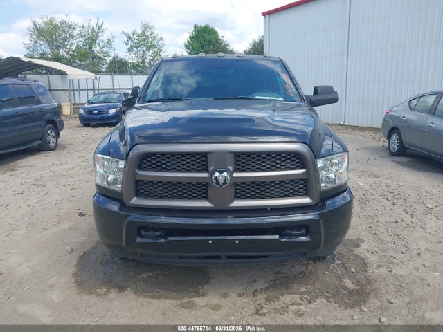44755714 :رقم المزاد ، 3C63RPGL3JG158865 vin ، 2018 Ram 3500 Tradesman  4x2 8' Box مزاد بيع