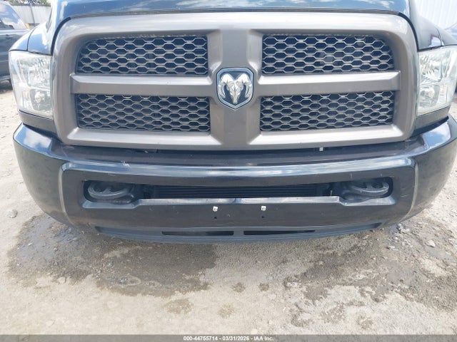 44755714 :رقم المزاد ، 3C63RPGL3JG158865 vin ، 2018 Ram 3500 Tradesman  4x2 8' Box مزاد بيع