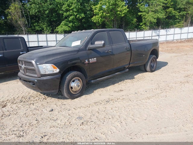 44755714 :رقم المزاد ، 3C63RPGL3JG158865 vin ، 2018 Ram 3500 Tradesman  4x2 8' Box مزاد بيع