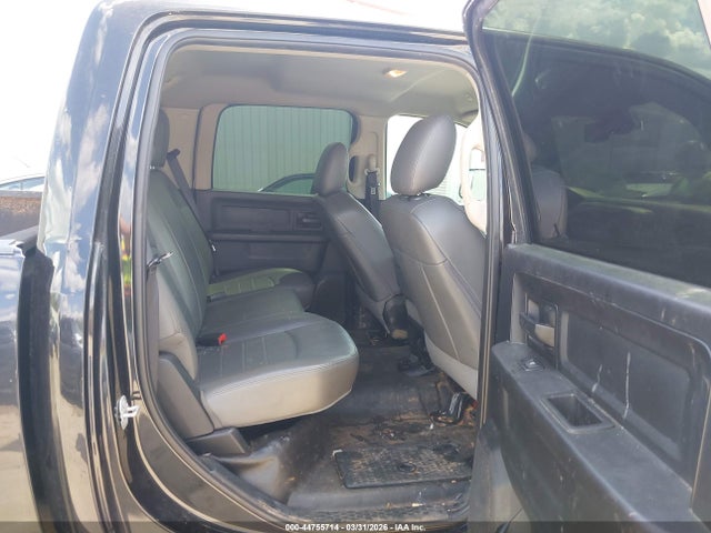 44755714 :رقم المزاد ، 3C63RPGL3JG158865 vin ، 2018 Ram 3500 Tradesman  4x2 8' Box مزاد بيع