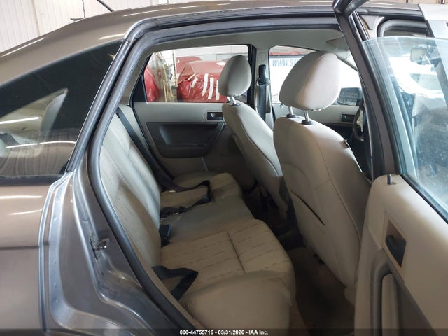 Продажа на аукционе авто 2010 Ford Focus Se, vin: 1FAHP3FN8AW280628, номер лота: 44755716