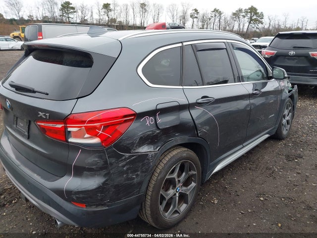 2016 BMW X1 WBXHT3C38G5E48670 Photo 3