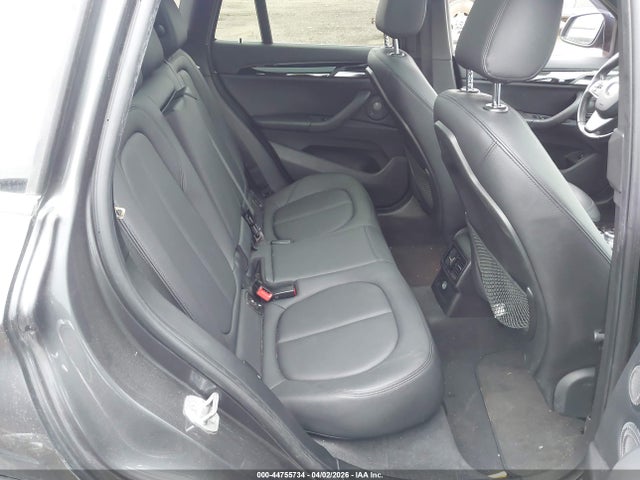 2016 BMW X1 WBXHT3C38G5E48670 Photo 7