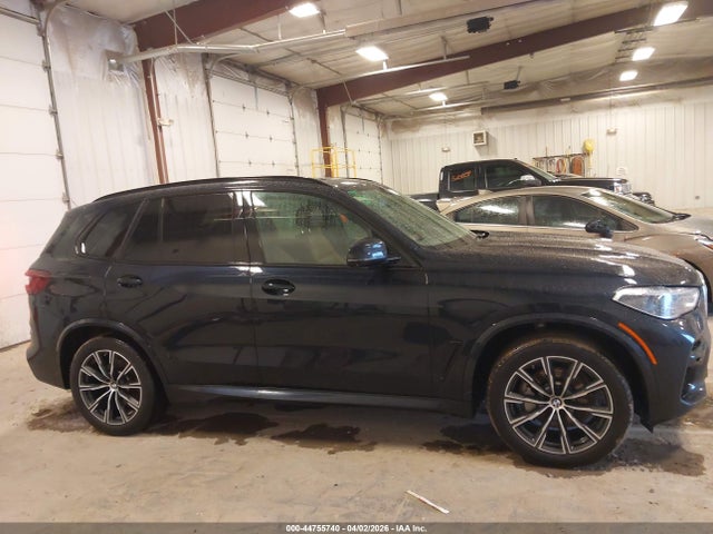 44755740 :رقم المزاد ، 5UXCR6C01N9J40240 vin ، 2022 Bmw X5 Xdrive40i مزاد بيع