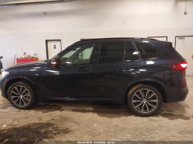 44755740 :رقم المزاد ، 5UXCR6C01N9J40240 vin ، 2022 Bmw X5 Xdrive40i مزاد بيع