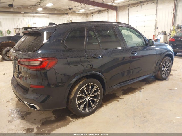 44755740 :رقم المزاد ، 5UXCR6C01N9J40240 vin ، 2022 Bmw X5 Xdrive40i مزاد بيع
