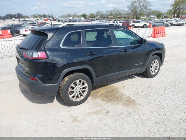 44755745 :رقم المزاد ، 1C4PJMCB1KD459341 vin ، 2019 Jeep Cherokee Latitude 4x4 مزاد بيع