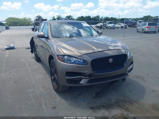 2017 JAGUAR F-PACE SADCJ2BV5HA497944