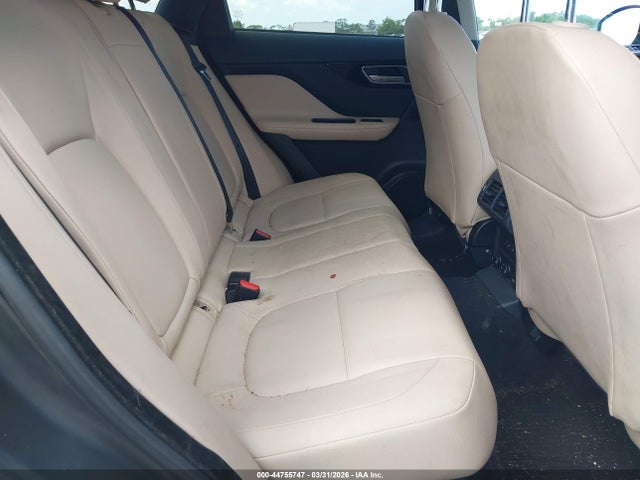 2017 JAGUAR F-PACE SADCJ2BV5HA497944 Photo 7