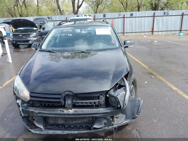 44755762 :رقم المزاد ، 3VWPP7AJ9EM602942 vin ، 2014 Volkswagen Jetta Sportwagen 2.5l S مزاد بيع