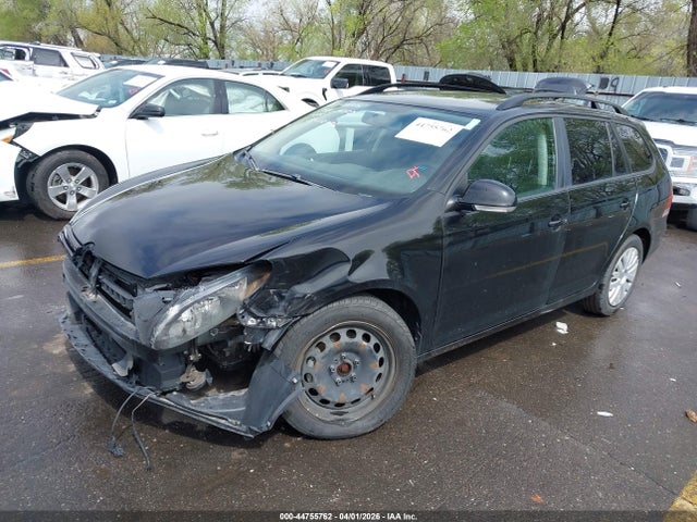 44755762 :رقم المزاد ، 3VWPP7AJ9EM602942 vin ، 2014 Volkswagen Jetta Sportwagen 2.5l S مزاد بيع