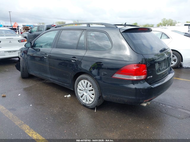 44755762 :رقم المزاد ، 3VWPP7AJ9EM602942 vin ، 2014 Volkswagen Jetta Sportwagen 2.5l S مزاد بيع