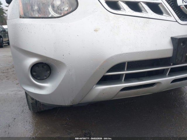 JN8AS5MV2FW770289 Nissan Rogue Select S