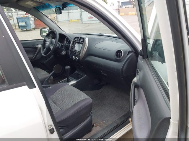 2004 TOYOTA RAV4 JTEGD20V040011351 Photo 4